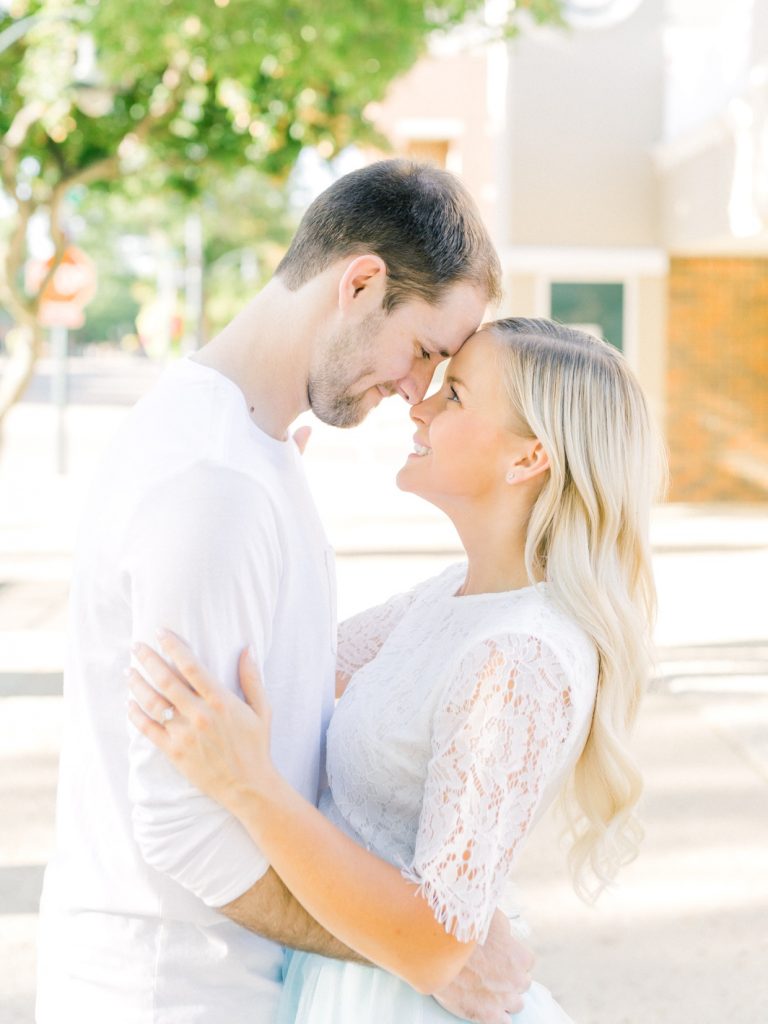 orange city engagement photographer